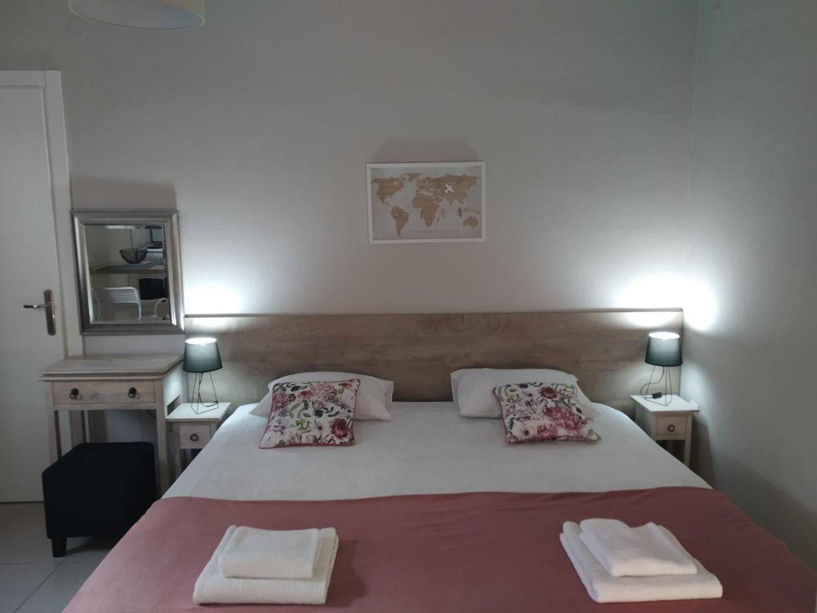 Trousas Apartments Рода Екстер'єр фото