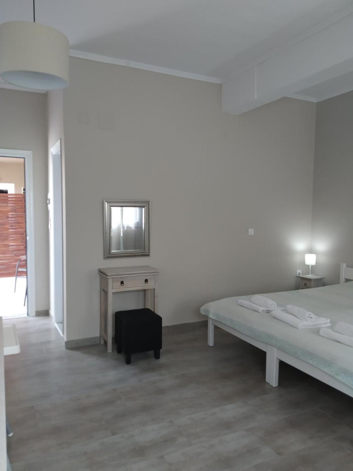 Trousas Apartments Рода Екстер'єр фото